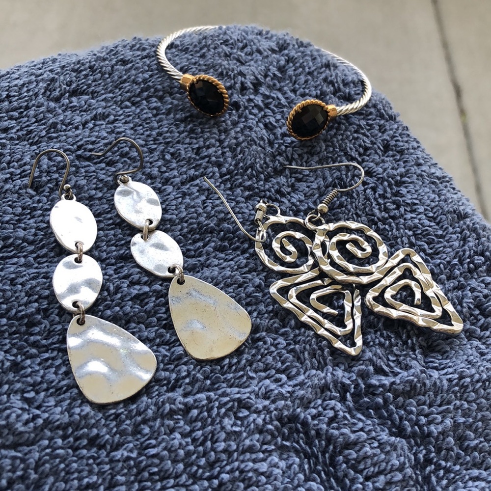 Jewelry. 3 pieces. Silver toned earrings & silver & gold toned bracelet